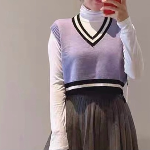 Aritzia Sunday Best Women Quinn Sweater Vest - Picture 4 of 6